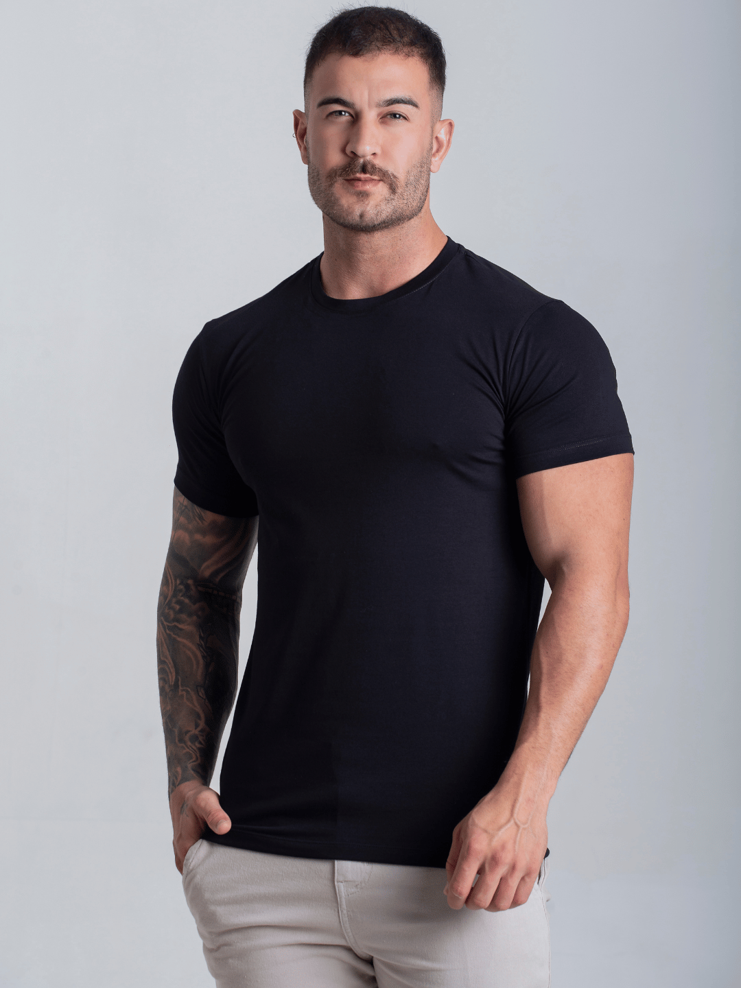 Camiseta Preta Masculina Com Elastano Algodão Egipcio